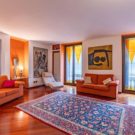 Appartamento Magnifico - Porta Venezia - Wifi Милан Экстерьер фото