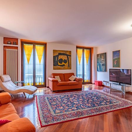 Appartamento Magnifico - Porta Venezia - Wifi Милан Экстерьер фото