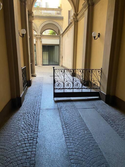 Appartamento Magnifico - Porta Venezia - Wifi Милан Экстерьер фото